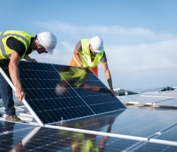 two-engineers-installing-solar-panels-on-roof.jpg_s1024x1024wisk20cmskLiEze3fWKilJamAiSM5imZnX1MjhZ9V4q7TJTAVI